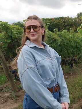 Meet your Posher, Mallory